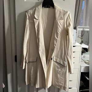 zara white trench coat